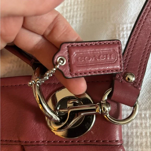 Coach Leather Shoulder Bag - Picture 3 of 8